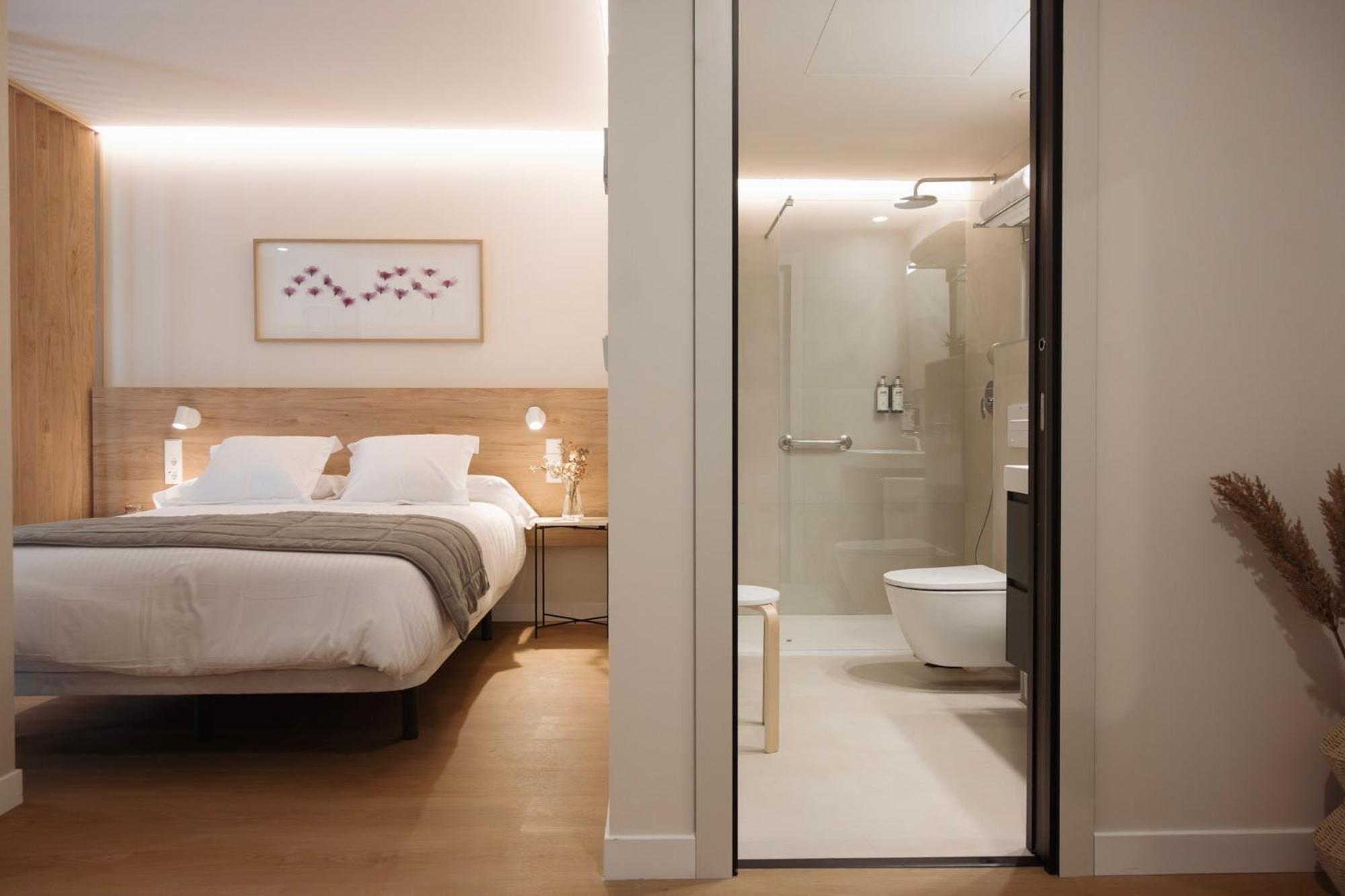 Apartamentos Joaquin Costa Santander Exterior foto