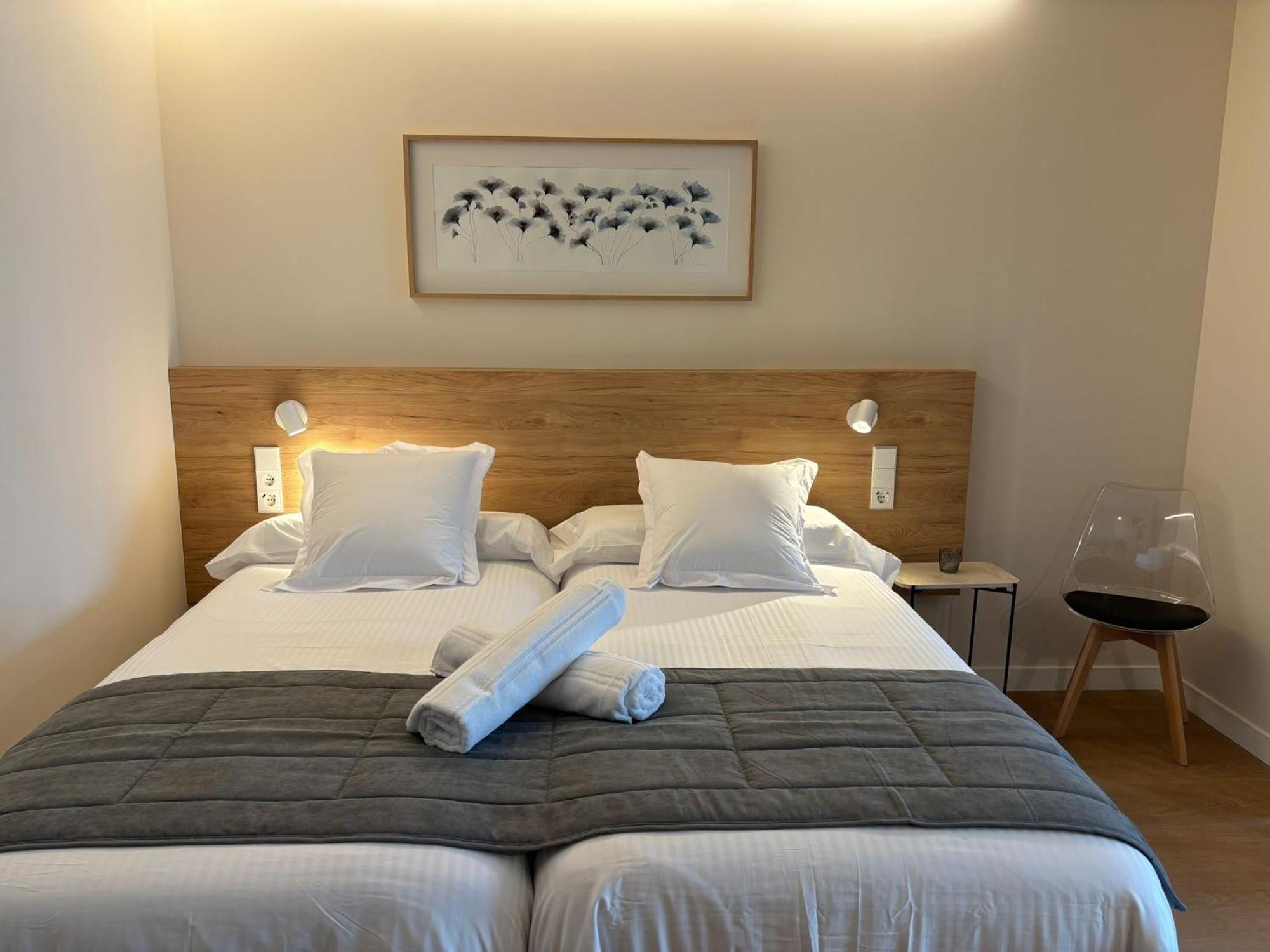 Apartamentos Joaquin Costa Santander Exterior foto